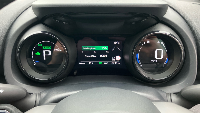 Toyota Yaris 1.5 Hybrid Dynamic 5dr CVT Hybrid Hatchback